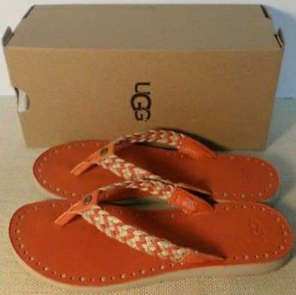 UGG ❣ Stylish Leather Sandals in aChic Dark Coral! - Picture 2 of 4